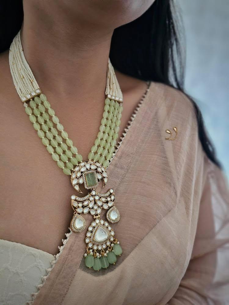 Jazbaat handcrafted stone necklace