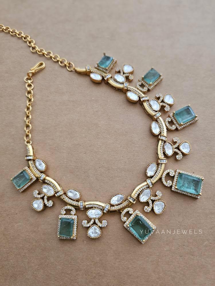 Sobhita quartz necklace - Image 13