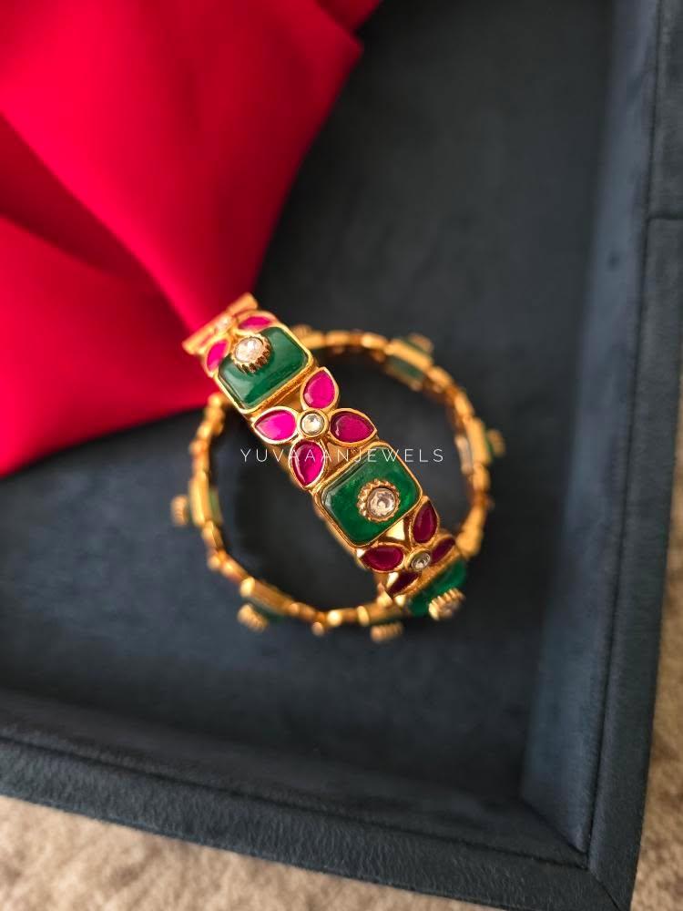 Ayah Openable Quartz bangle - Image 3