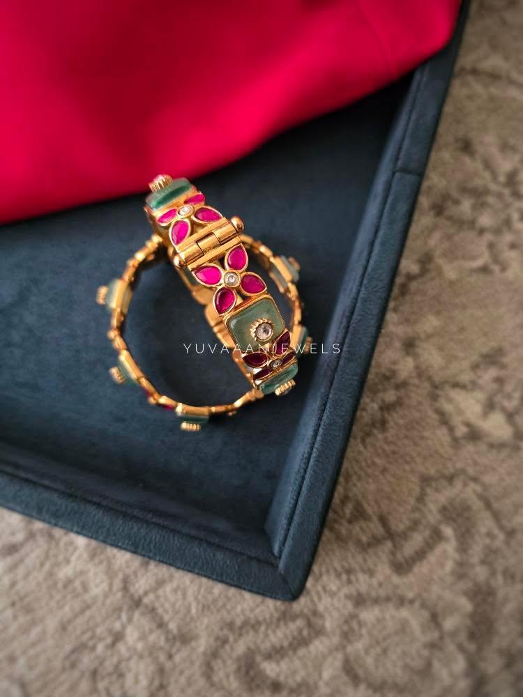 Ayah Openable Quartz bangle