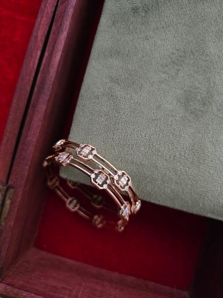 Keeva delicate bangles - Image 3