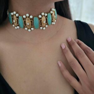 Naghma handcrafted choker