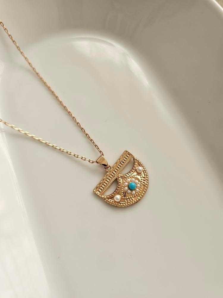 Lachak delicate necklace