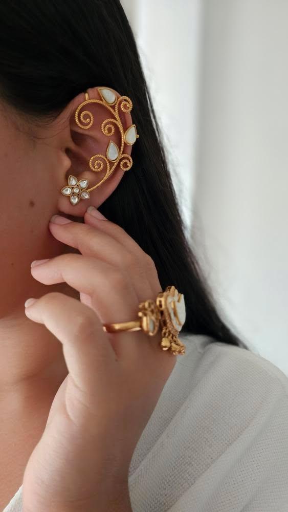 Zohra handcrafted earcuff