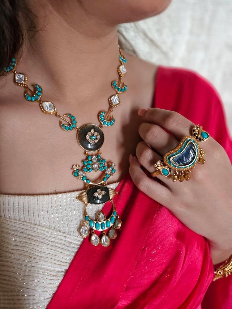 Hiya polki and quartz necklace