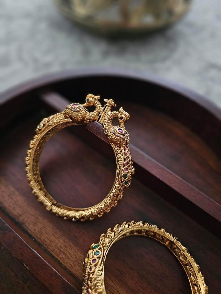 Mor handcrafted bangles - Image 5