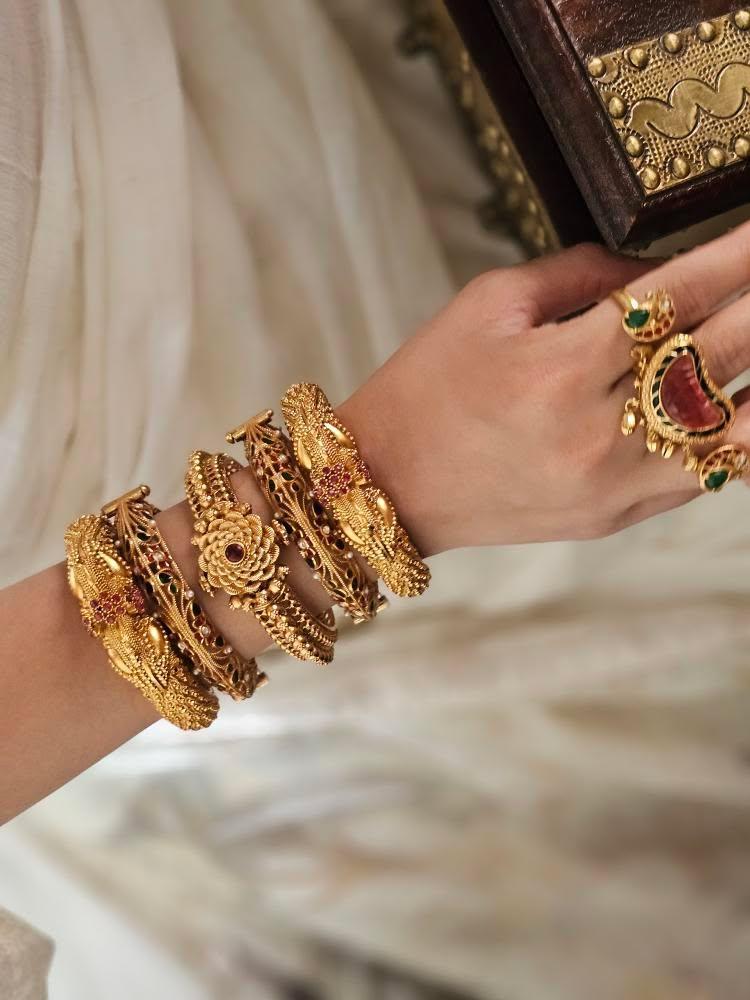 Miraya handcrafted bangles