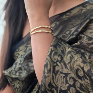 Hiya delicate bangles