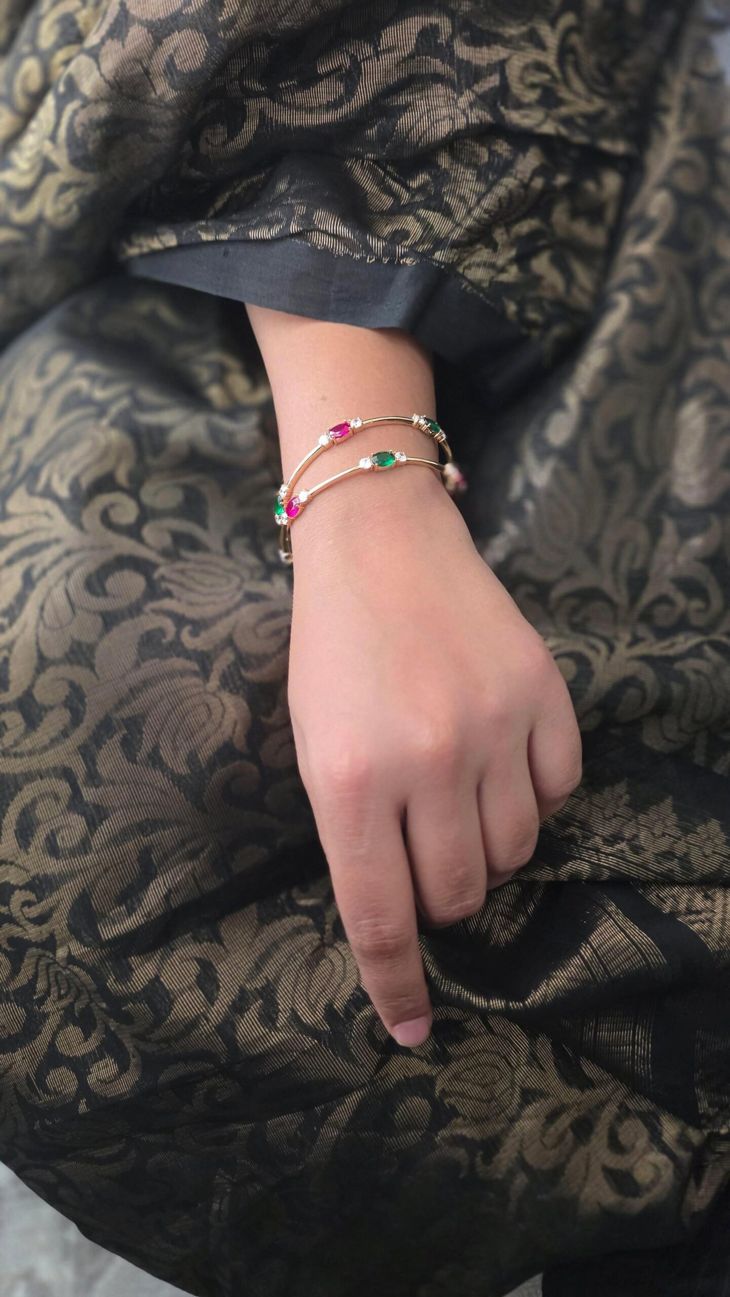 Arwa delicate bangles - Image 5