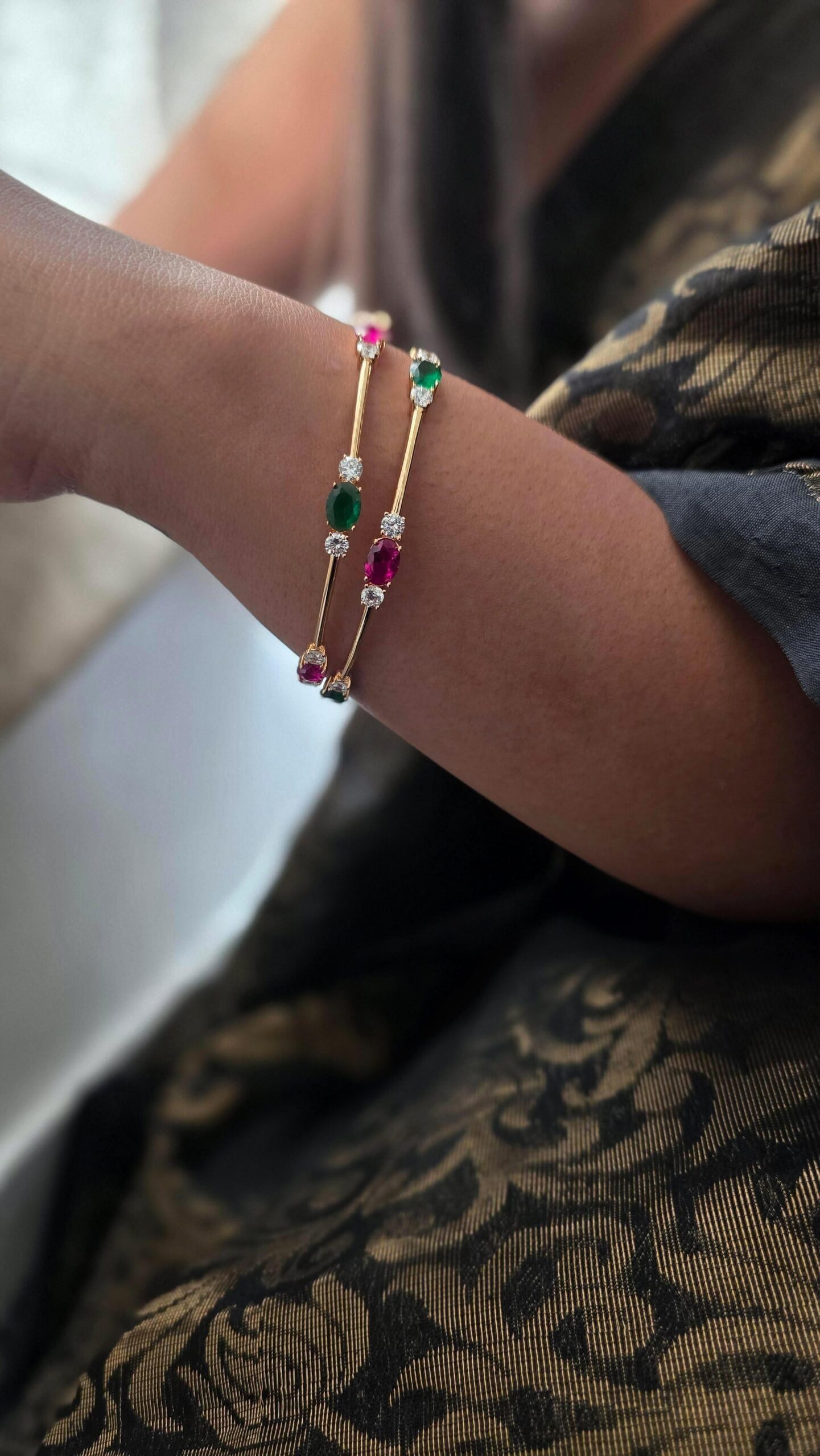 Arwa delicate bangles - Image 6