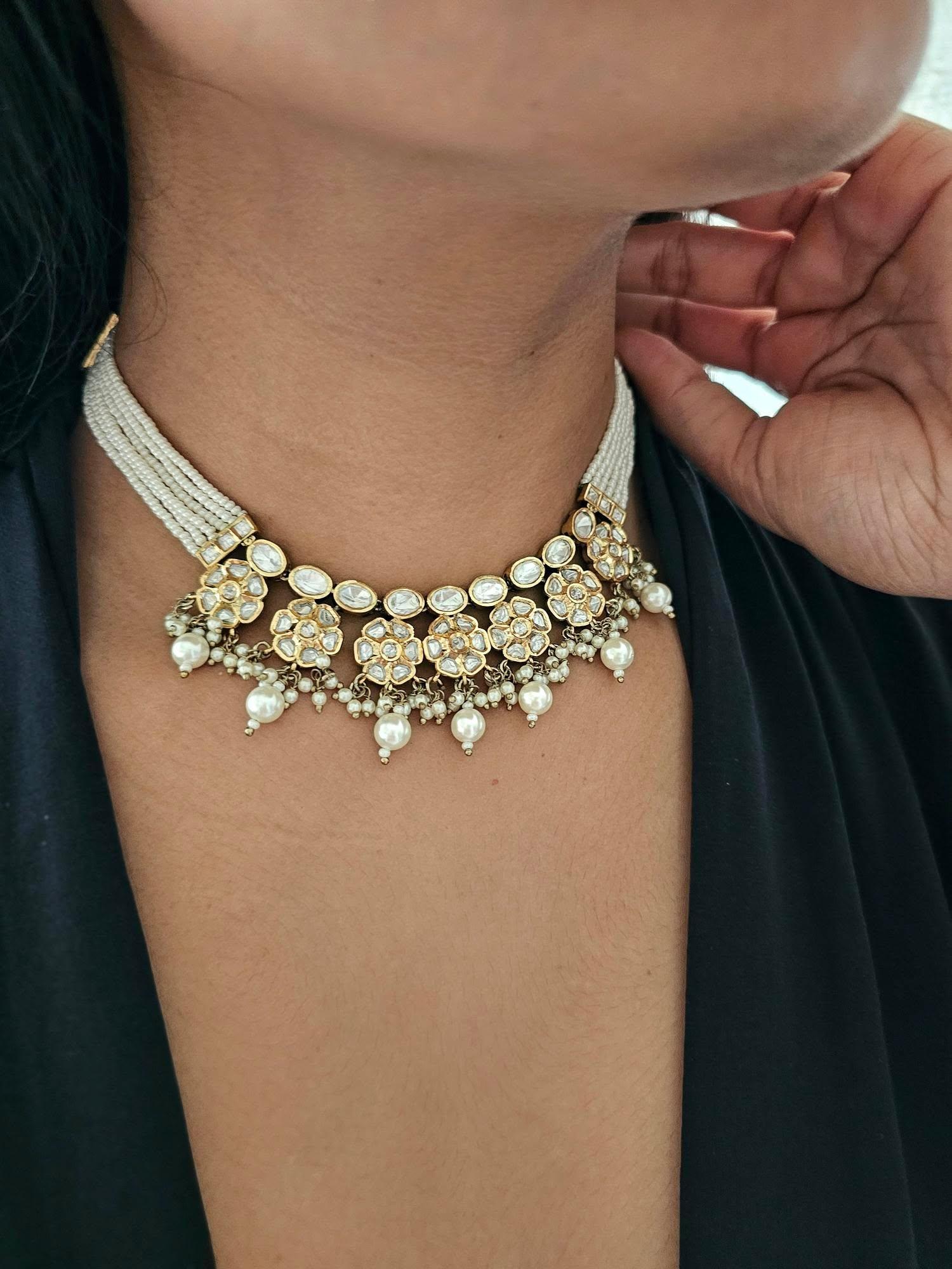 Sumuk polki and pearl necklace