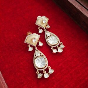 Heeth delicate long necklace