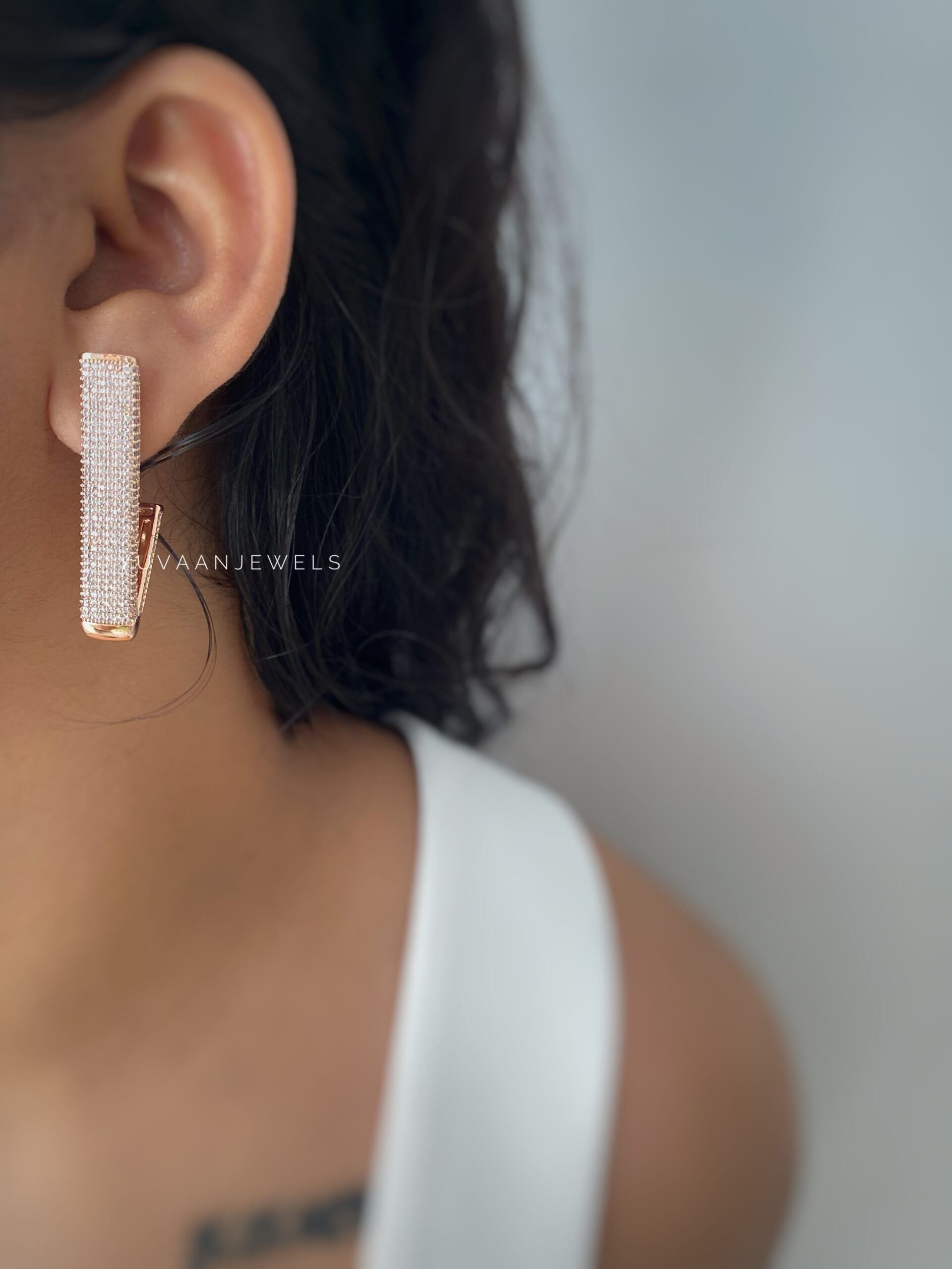 Viana Diamond Earings - Image 3